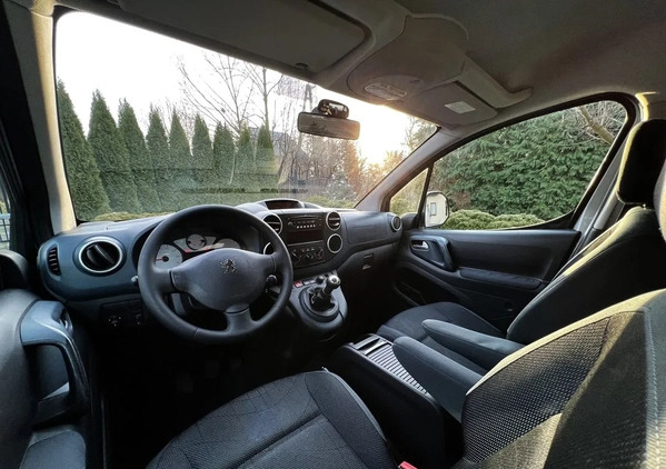 Peugeot Partner cena 23800 przebieg: 144000, rok produkcji 2008 z Kamień Krajeński małe 497